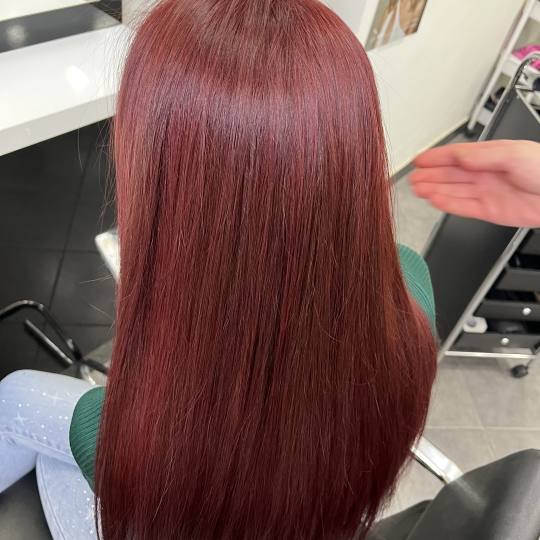 Frizersko - kozmetički salon Una usluga