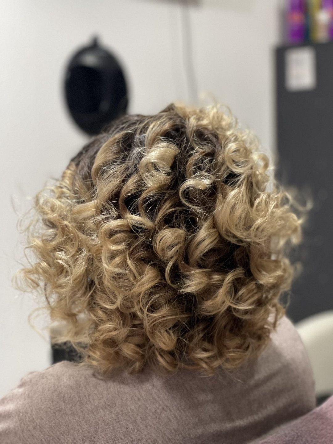 Lokne na figaro - paž / kosa srednje dužine - Frisco, Sarajevo Svečane i frizure za svadbu Frizerski saloni Svečane i frizure za svadbu, Sarajevo, Centar - Stari Grad