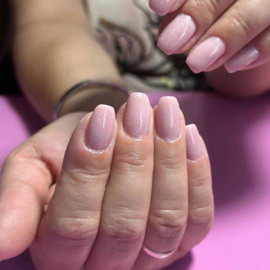 Poezija ljepote #sarajevo Ojačavanje noktiju Gel na prirodne nokte - boja