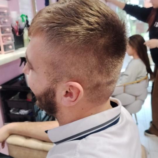 Poezija ljepote #sarajevo Muško šišanje Muško šišanje Muški frizeri