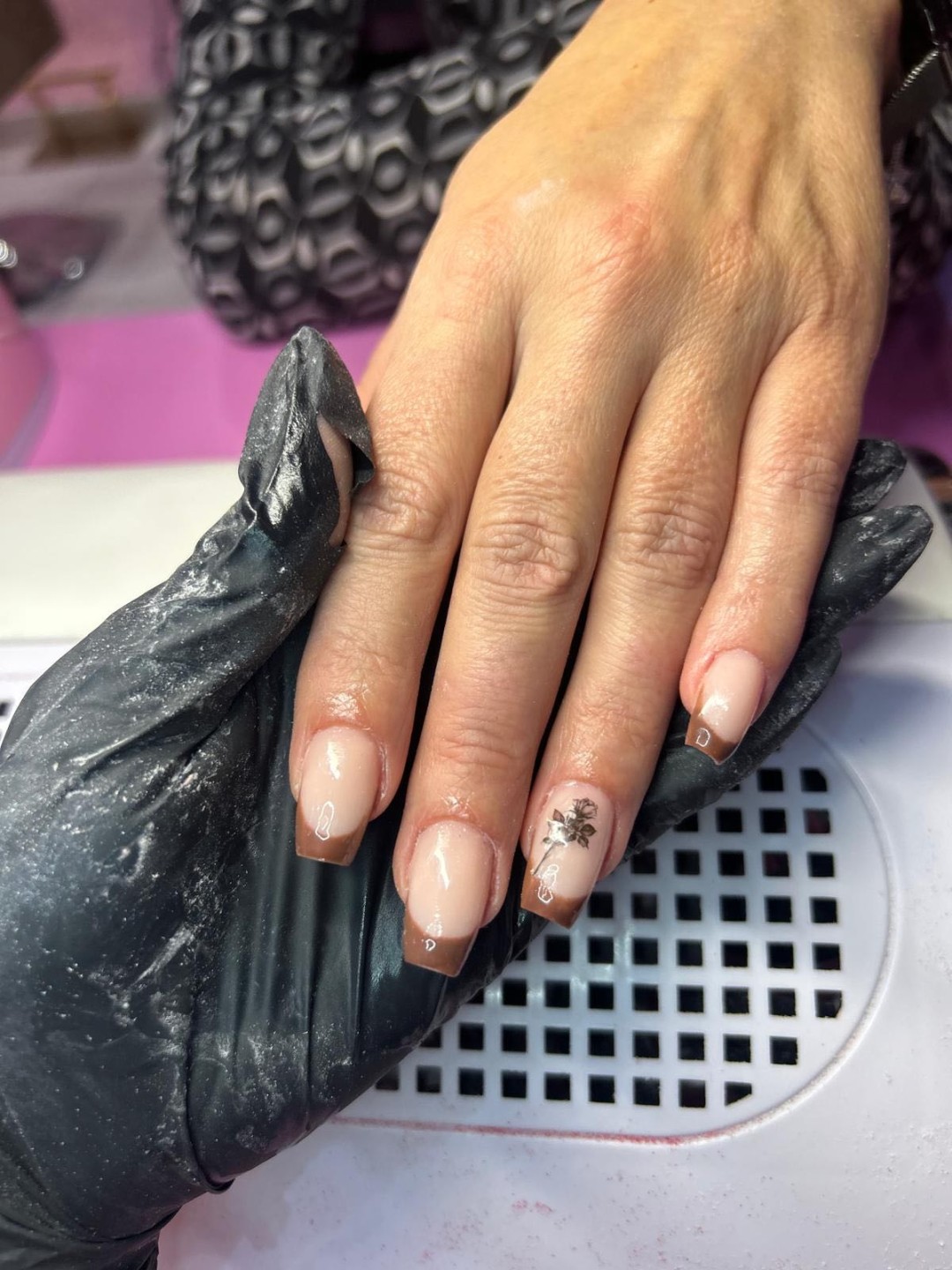 Poezija ljepote #sarajevo Nadogradnja noktiju Nadogradnja noktiju tipsama - french / ombre