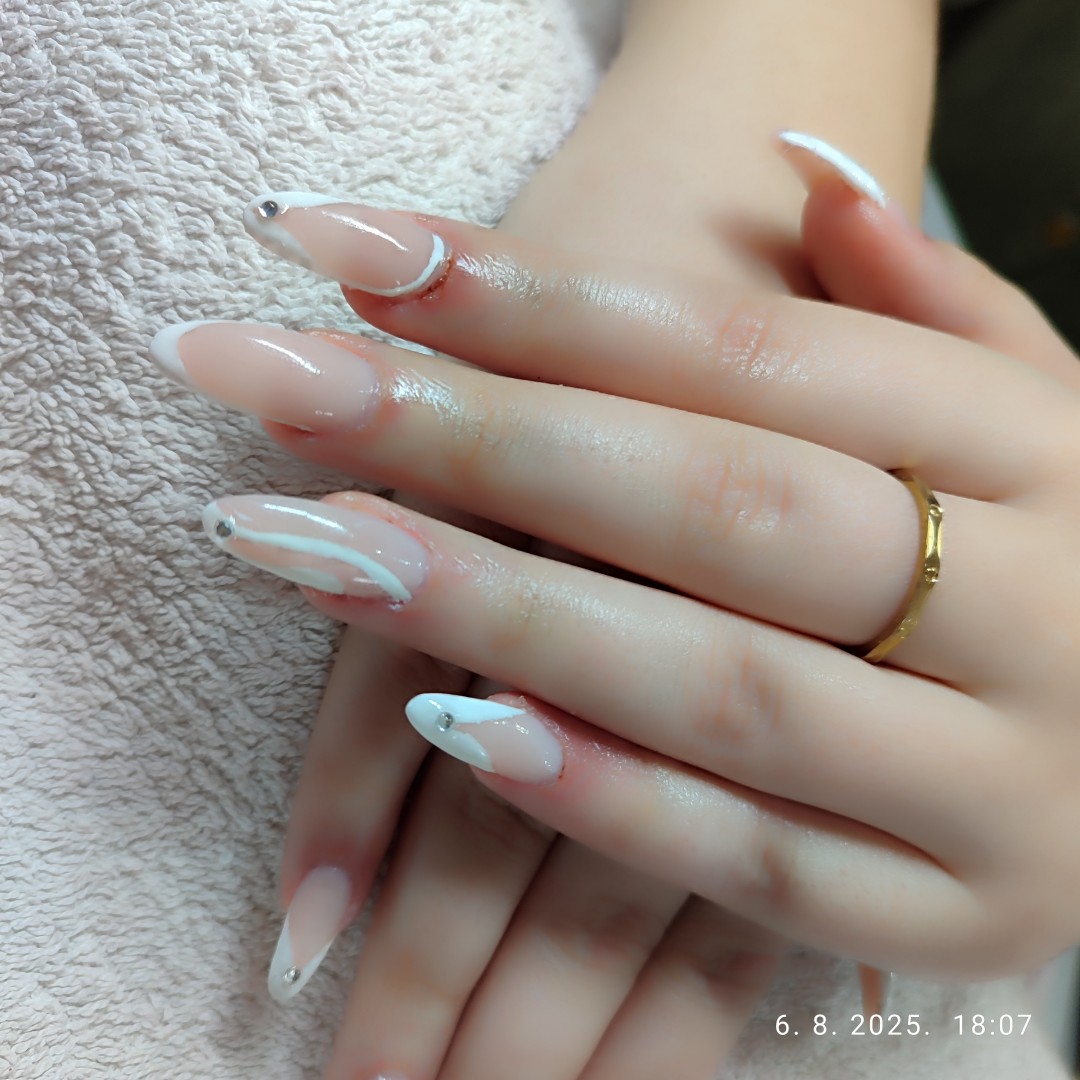 Top #sarajevo Nadogradnja noktiju Nadogradnja noktiju tipsama