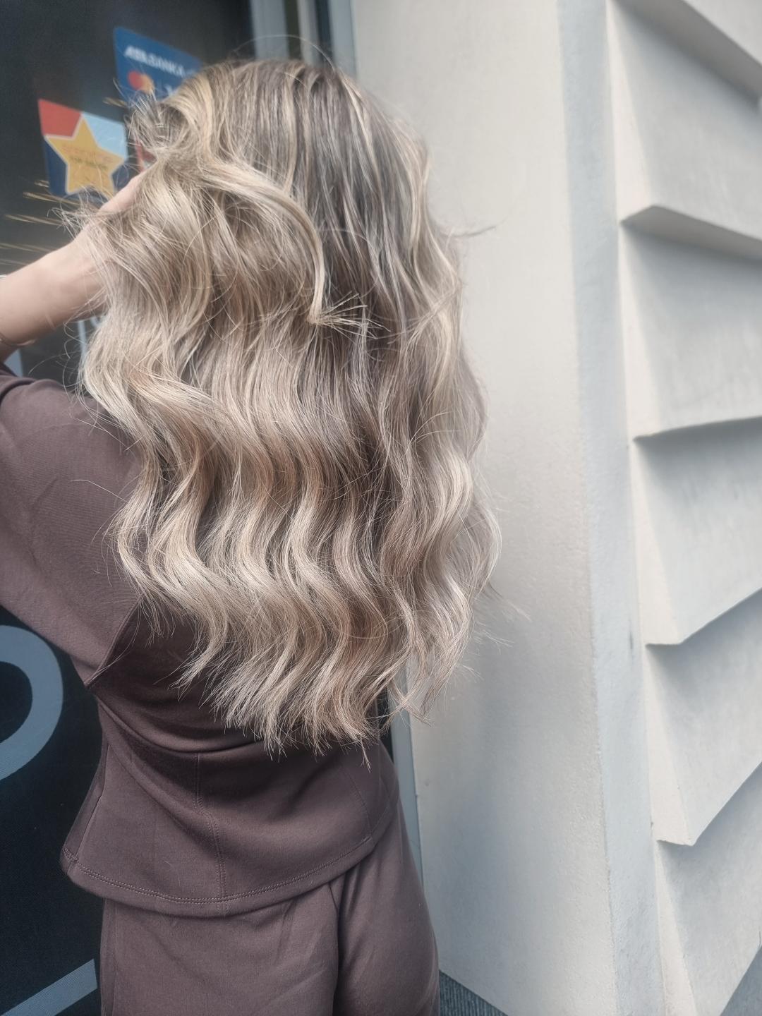 Idelle Studio #sarajevo Ombre, sombre, balayage Balayage / ombre / sombre - duga kosa