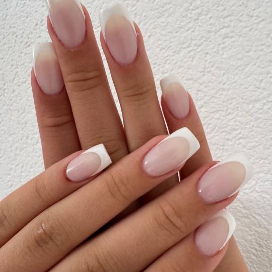 Fridem #banjaluka Izlivanje noktiju Izlivanje noktiju - M dužina