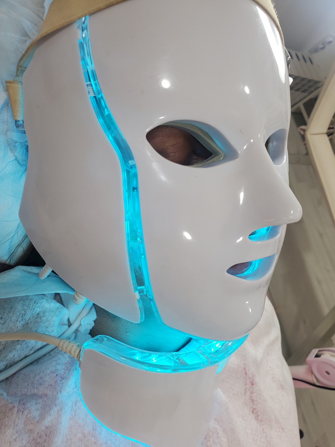 Sandra #visoko Tretman lica Ultrazvučna špatula + led maska + klasični tretman lica