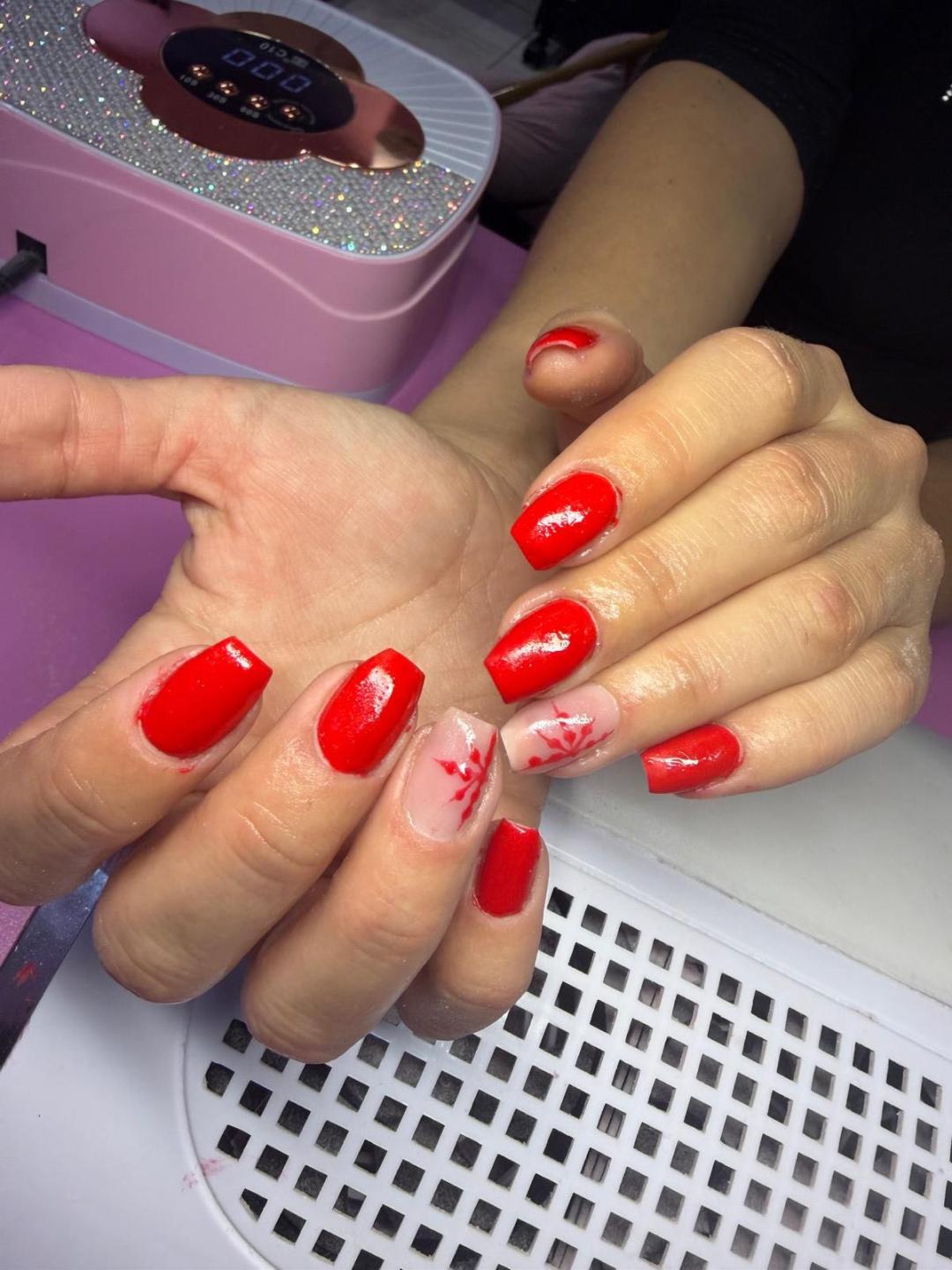 Poezija ljepote #sarajevo Ojačavanje noktiju Gel na prirodne nokte - boja