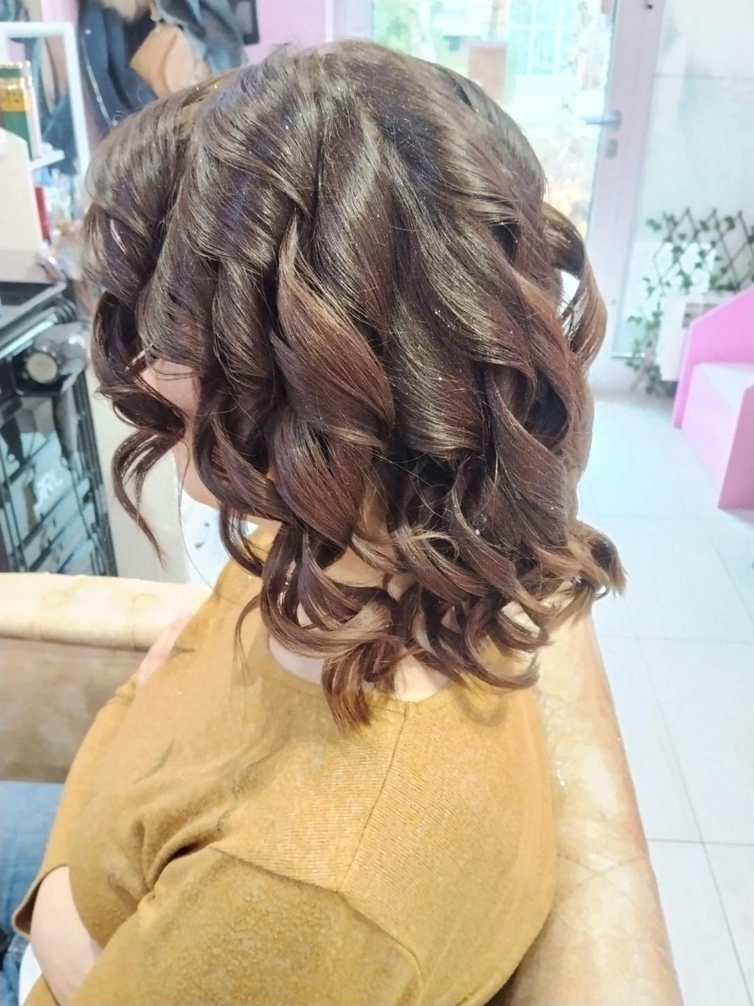 Poezija ljepote #sarajevo Farbanje kose Preliv - kosa srednje dužine