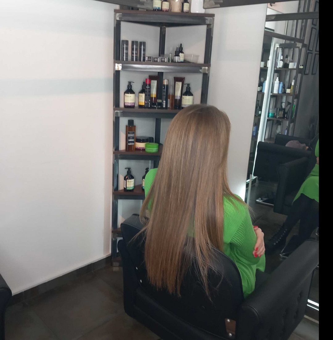 Al Qamar #sarajevo Feniranje i stilizovanje Feniranje - ekstra duga kosa