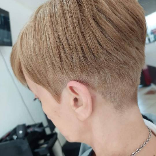 Frisco #sarajevo Žensko šišanje Žensko šišanje - kratka kosa