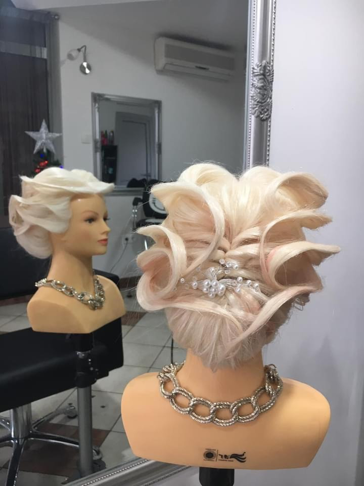 Svečana frizura složena - kratka kosa - Frisco, Sarajevo Svečane i frizure za svadbu Frizerski saloni Svečane i frizure za svadbu, Sarajevo, Centar - Stari Grad