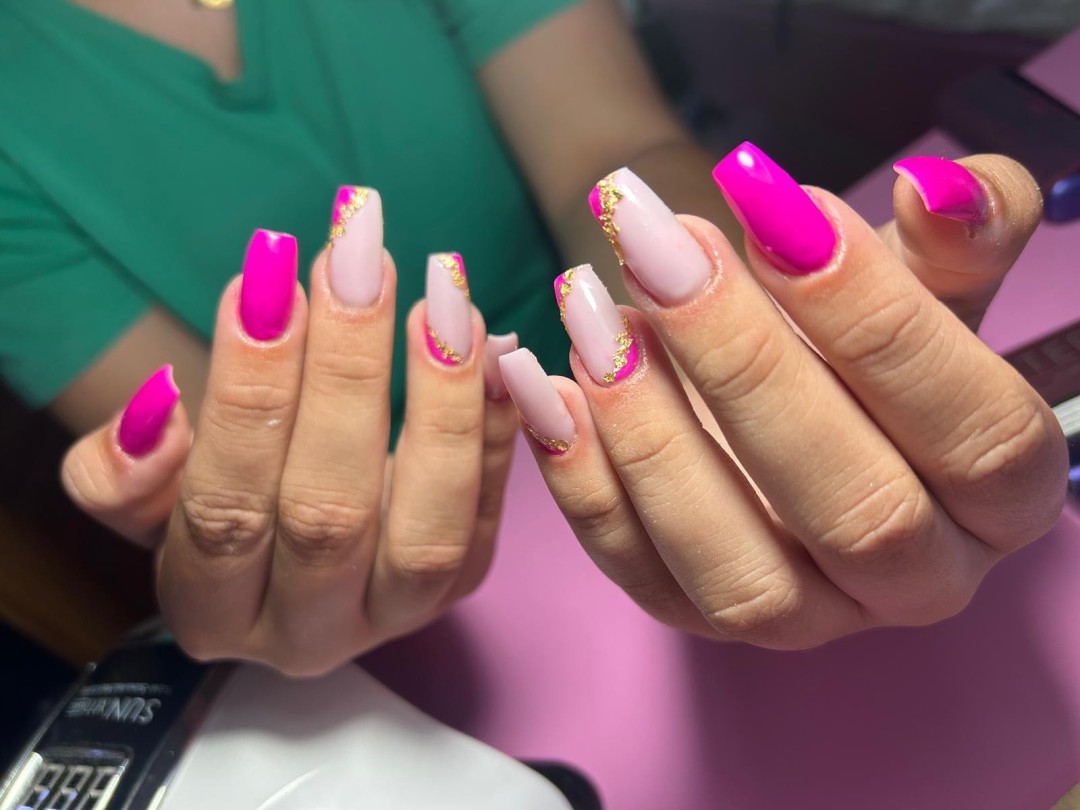 Poezija ljepote #sarajevo Ojačavanje noktiju Gel na prirodne nokte - boja