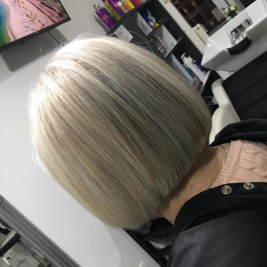 Frisco #sarajevo Žensko šišanje Žensko šišanje - kosa srednje dužine