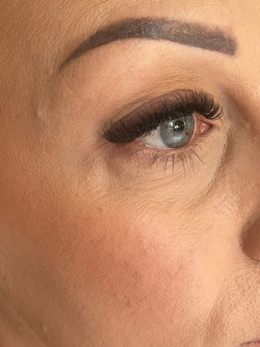 Poezija ljepote #sarajevo Nadogradnja trepavica Nadogradnja trepavica - ruski volumen