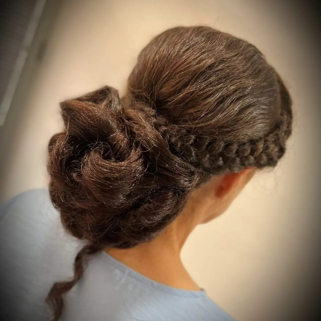 Svečana frizura složena - kratka kosa - Frisco, Sarajevo Svečane i frizure za svadbu Frizerski saloni Svečane i frizure za svadbu, Sarajevo, Centar - Stari Grad