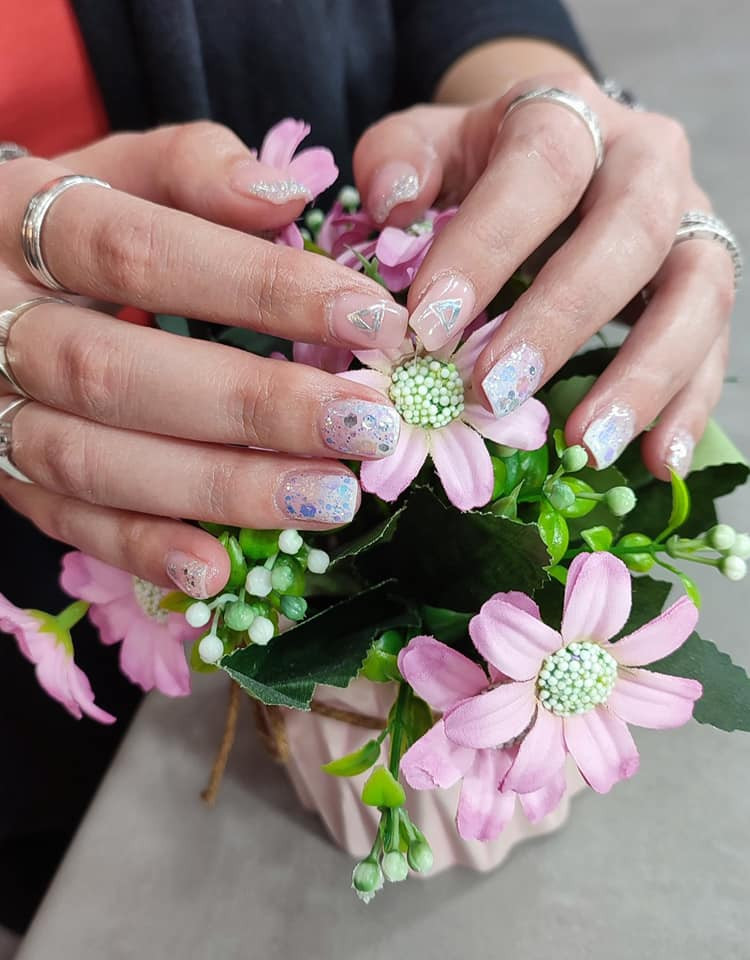Idolina Beauty Studio #sarajevo Nadogradnja noktiju