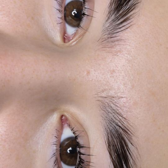 Krasyva #sarajevo Trepavice Lash lift Laminacija i lash lift odradjeni na prirodnoj duzini obrva i t