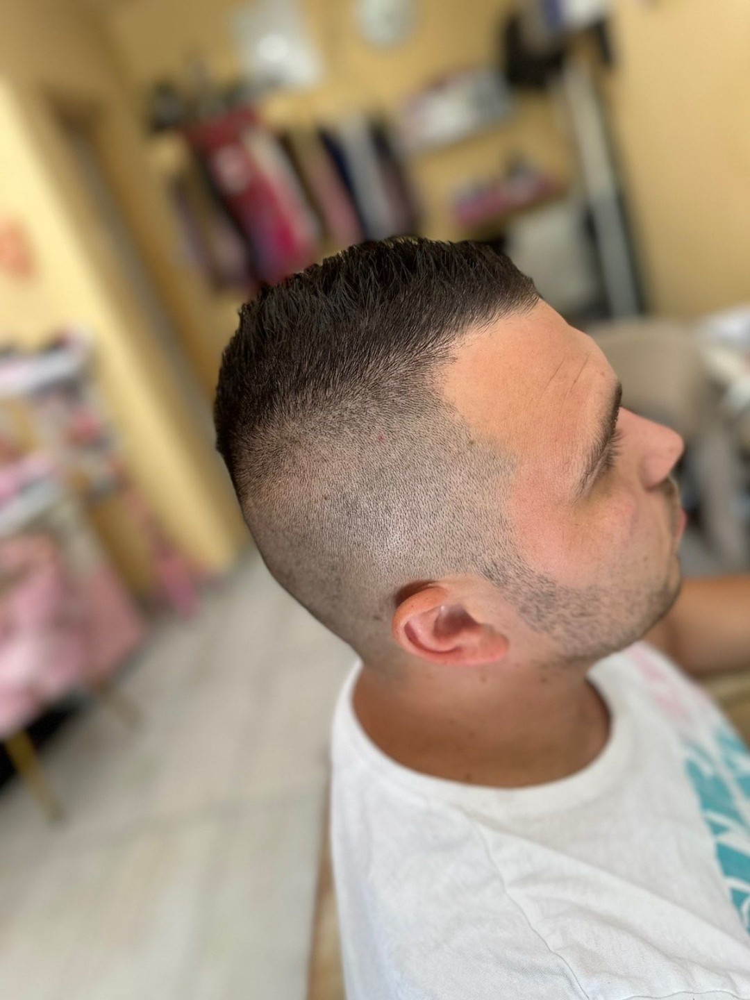 Muško šišanje + pranje kose - Poezija ljepote, Sarajevo Muško šišanje Muški frizeri Muško šišanje, Sarajevo, Novo Sarajevo - Novi Grad