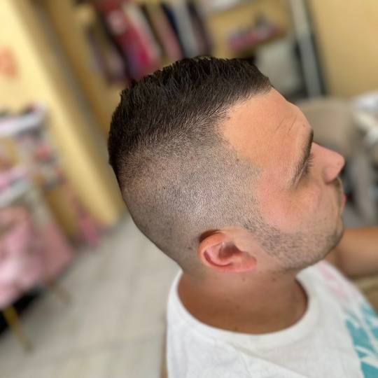 Poezija ljepote #sarajevo Muško šišanje Muško šišanje + pranje kose Muško šišanje