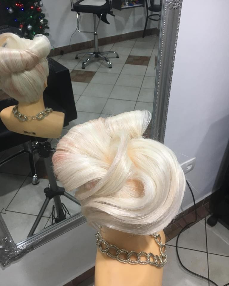 Svečana frizura složena - kratka kosa - Frisco, Sarajevo Svečane i frizure za svadbu Frizerski saloni Svečane i frizure za svadbu, Sarajevo, Centar - Stari Grad