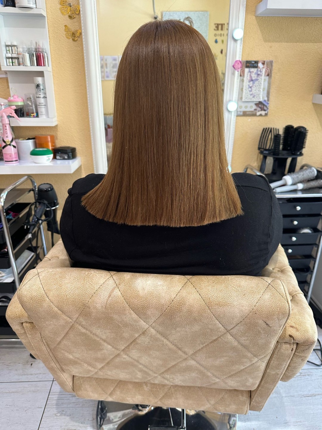 Poezija ljepote #sarajevo Žensko šišanje Žensko šišanje + pranje kose + feniranje - kratka kosa