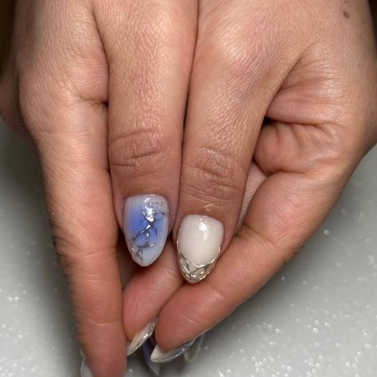 Lily Nails #sarajevo Gel lak Ojačavanje prirodnih noktiju gelom - ruke