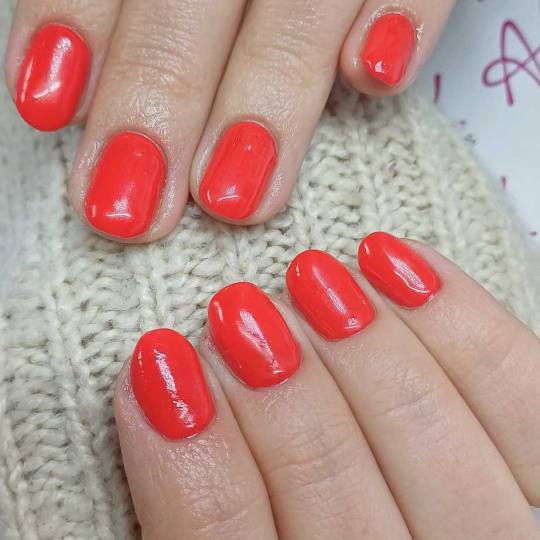 AMK #sarajevo Izlivanje noktiju Izlijevanje noktiju gelom - boja