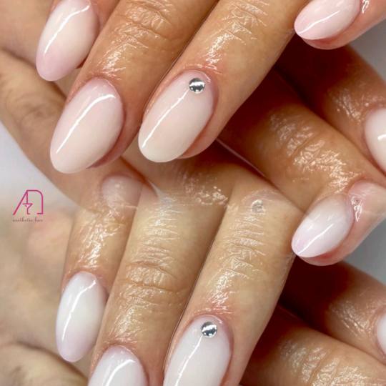 AEsthetic Bar Academy usluga