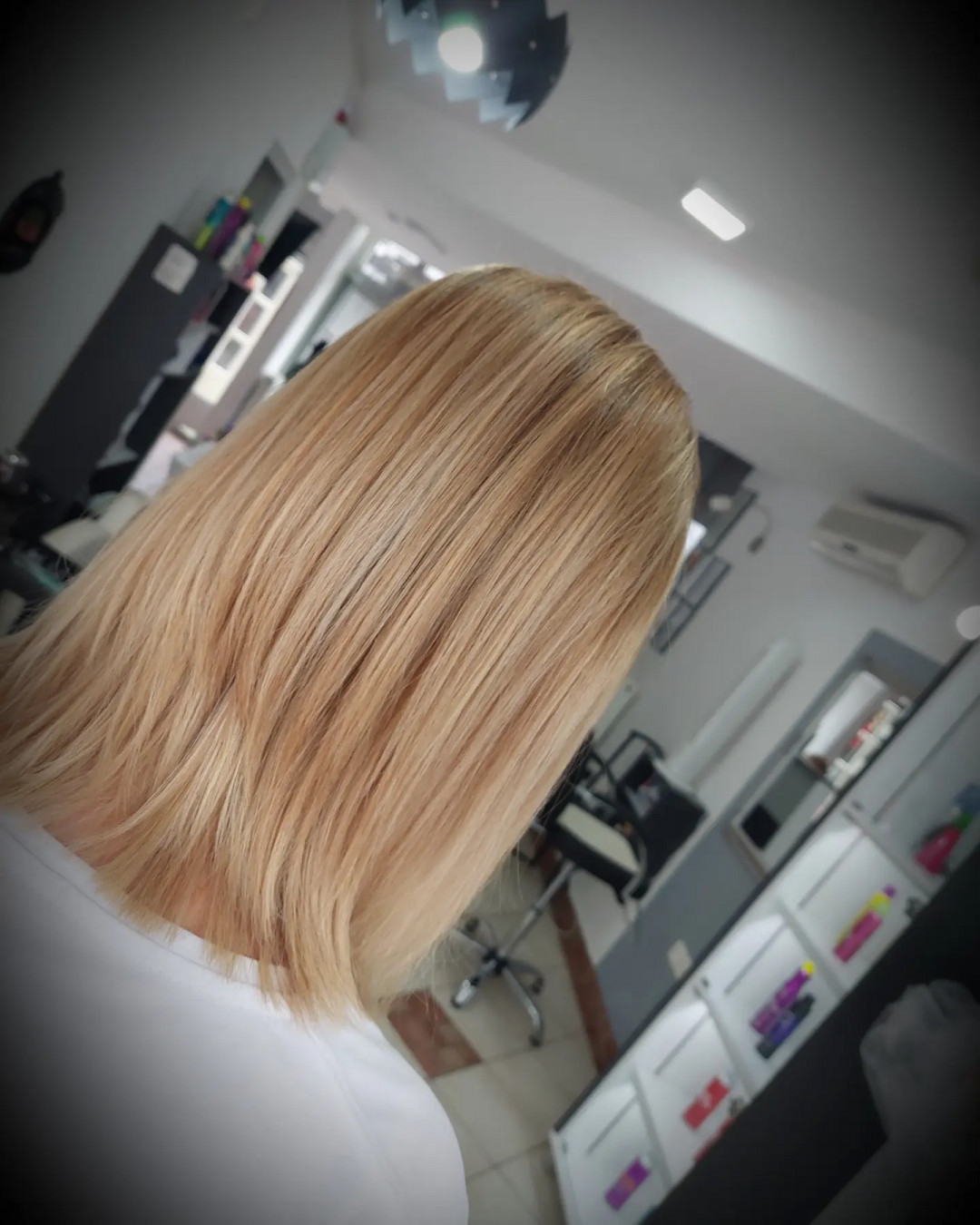 Žensko šišanje - ekstra duga kosa - Frisco, Sarajevo Žensko šišanje Frizerski saloni Žensko šišanje, Sarajevo, Centar - Stari Grad