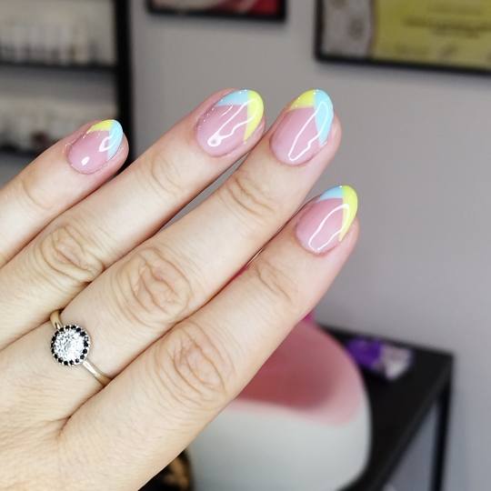 Studio Ela #sarajevo Manikir Rubber baza - geliranje bez turpijanja