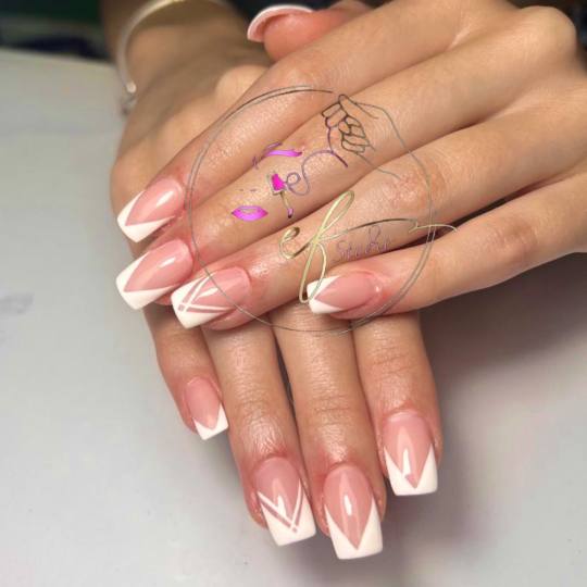 Studio ef #sarajevo Nadogradnja noktiju Nadogradnja noktiju tipsama -kratki nokti