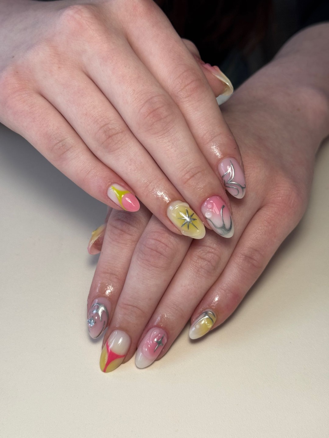 Nail art - dodatak uz uslugu - Lily Nails, Sarajevo Ukrašavanje noktiju Nokti Ukrašavanje noktiju, Sarajevo, Novo Sarajevo - Novi Grad
