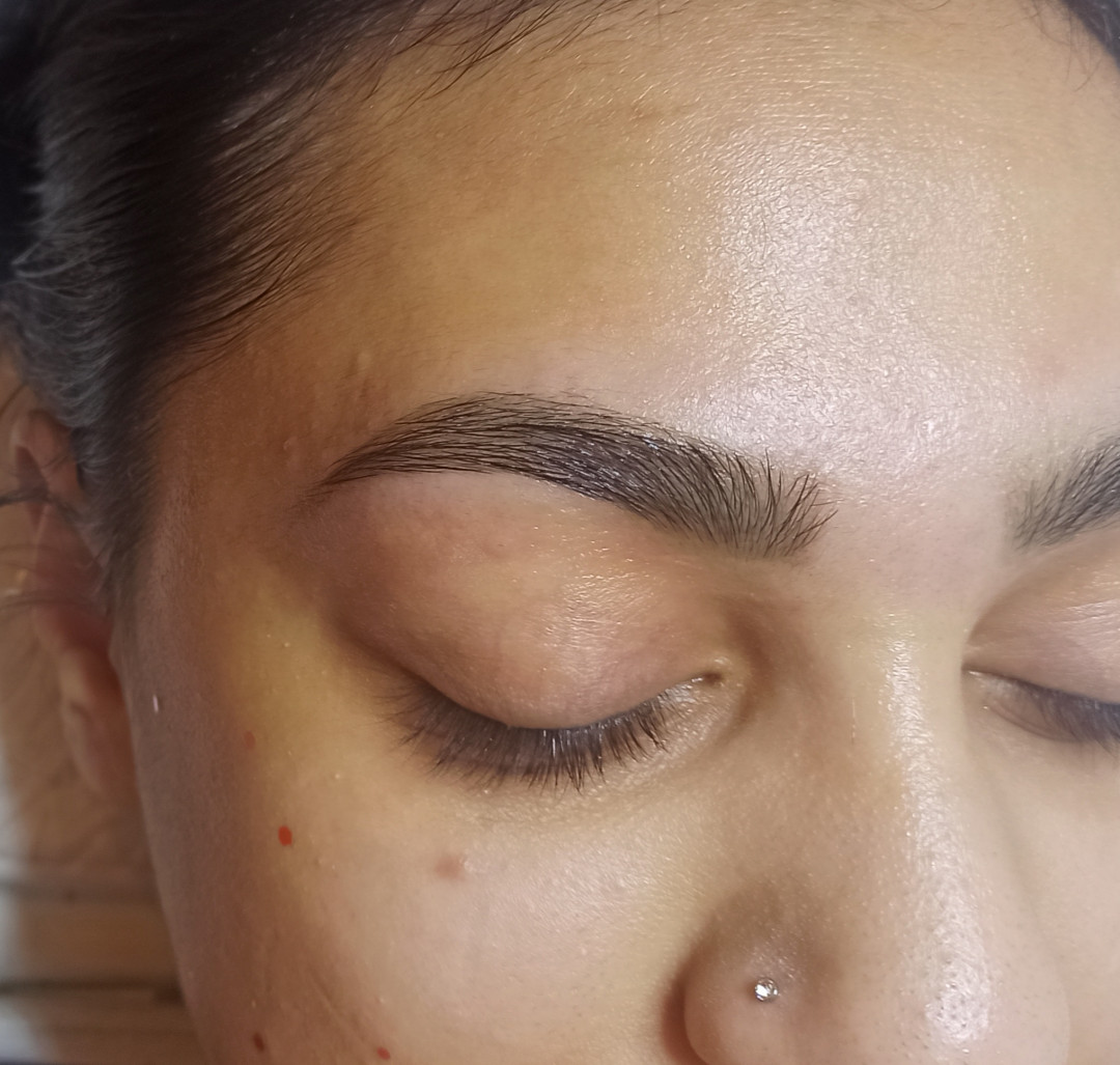 Farbanje obrva - Salon ljepote A3M By Amela Malkoč, Sarajevo Obrve Lice Obrve, Sarajevo, Centar - Stari Grad