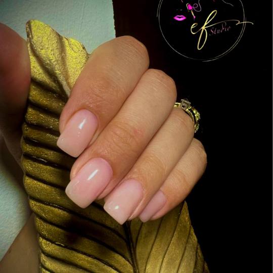 Studio ef #sarajevo Ojačavanje noktiju Gel na prirodne nokte-kratki nokti