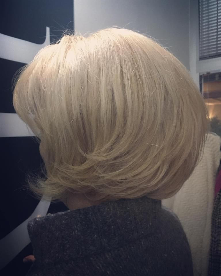 Žensko šišanje - kosa srednje dužine - Frisco, Sarajevo Žensko šišanje Frizerski saloni Žensko šišanje, Sarajevo, Centar - Stari Grad