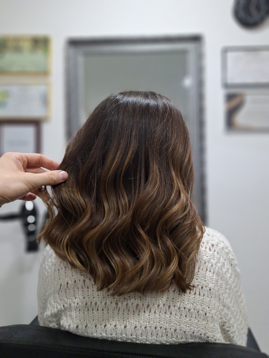 Studio S #banjaluka Feniranje i stilizovanje Feniranje na talase - kratka kosa