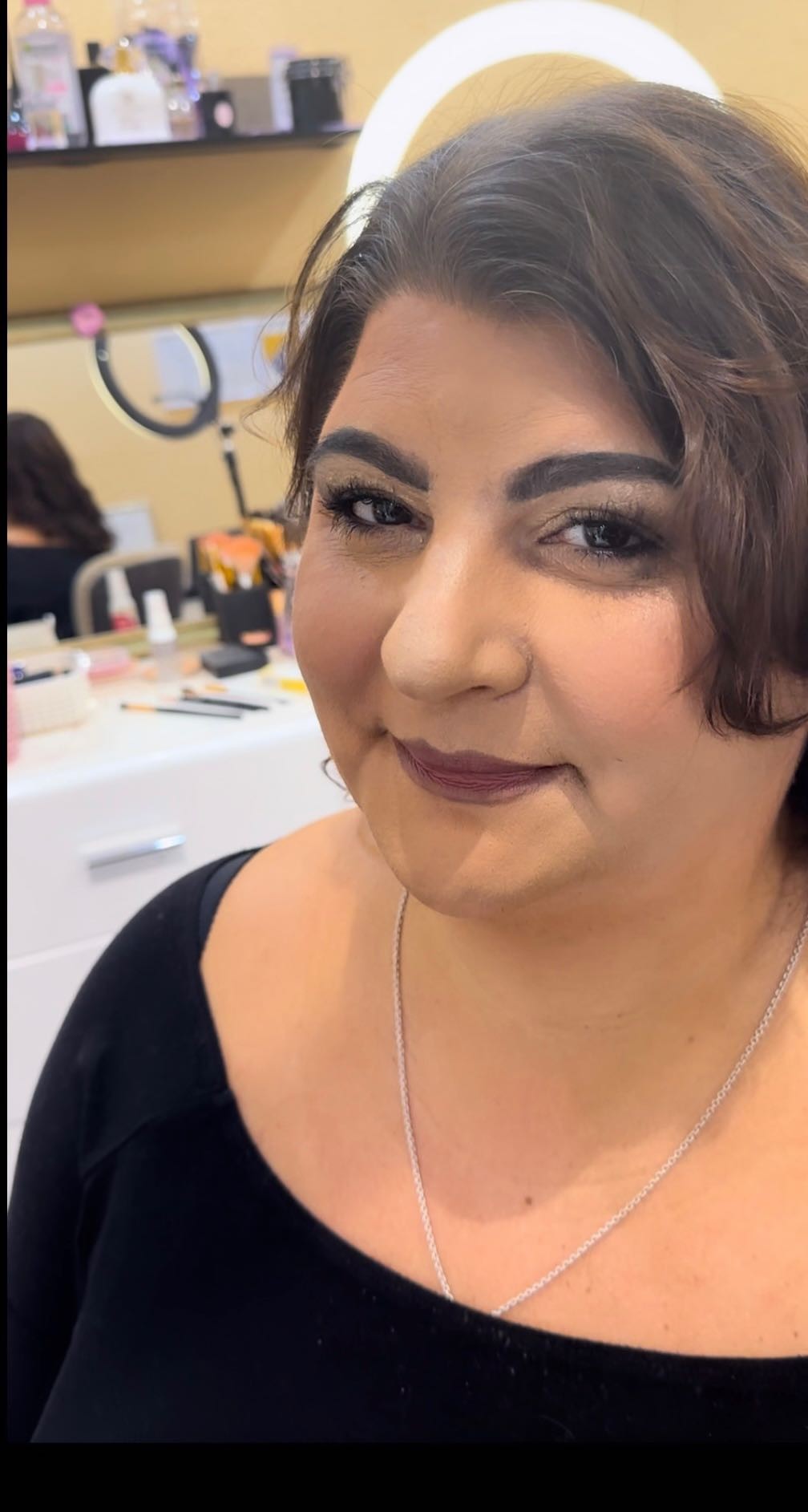 Poezija ljepote #sarajevo Svečane i frizure za svadbu Svečana frizura + profesionalno šminkanje