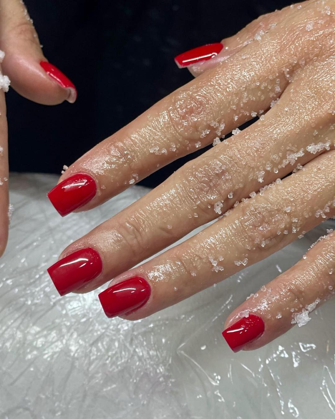 Sanja #banjaluka Izlivanje noktiju Izlivanje noktiju gelom - M dužina