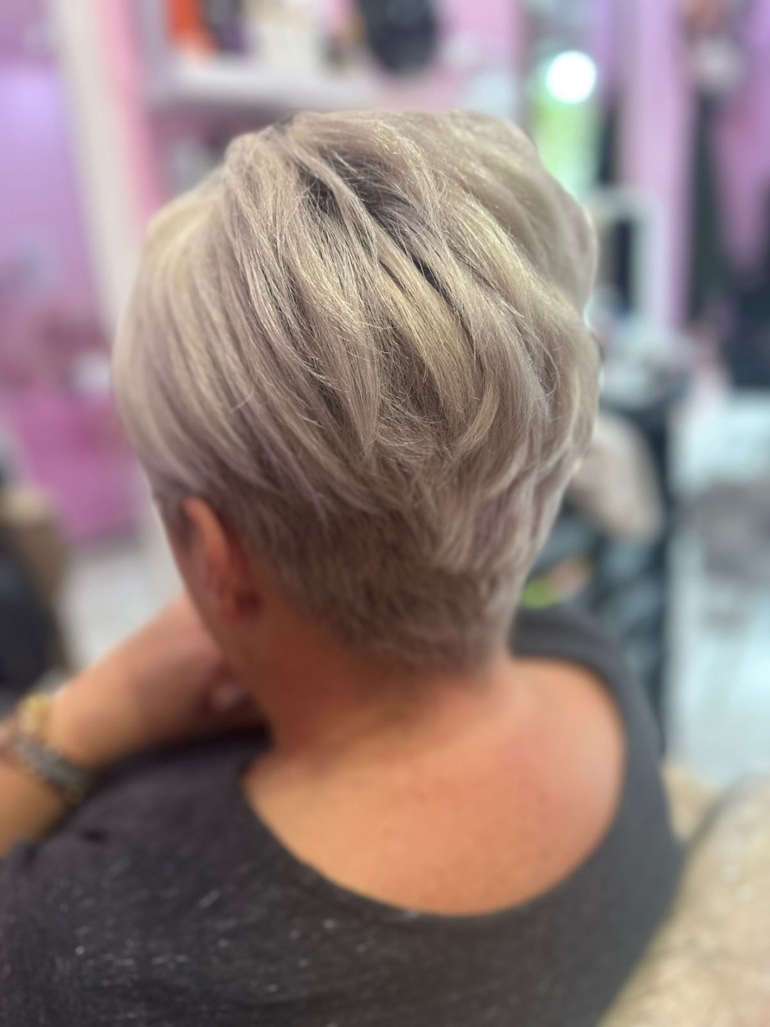 Poezija ljepote #sarajevo Farbanje kose Preliv - kratka kosa