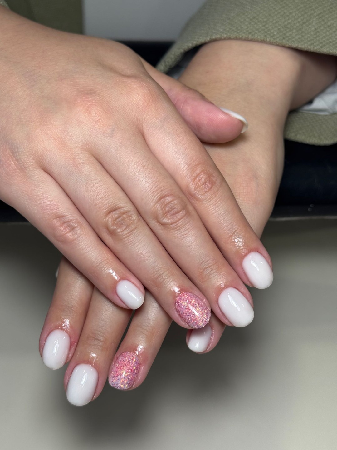 Ojačavanje prirodnih noktiju gelom - ruke - Lily Nails, Sarajevo Gel lak Nokti Gel lak, Sarajevo, Novo Sarajevo - Novi Grad