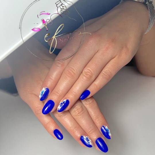 Studio ef #sarajevo Manikir Korekcija noktiju- srednja duzina