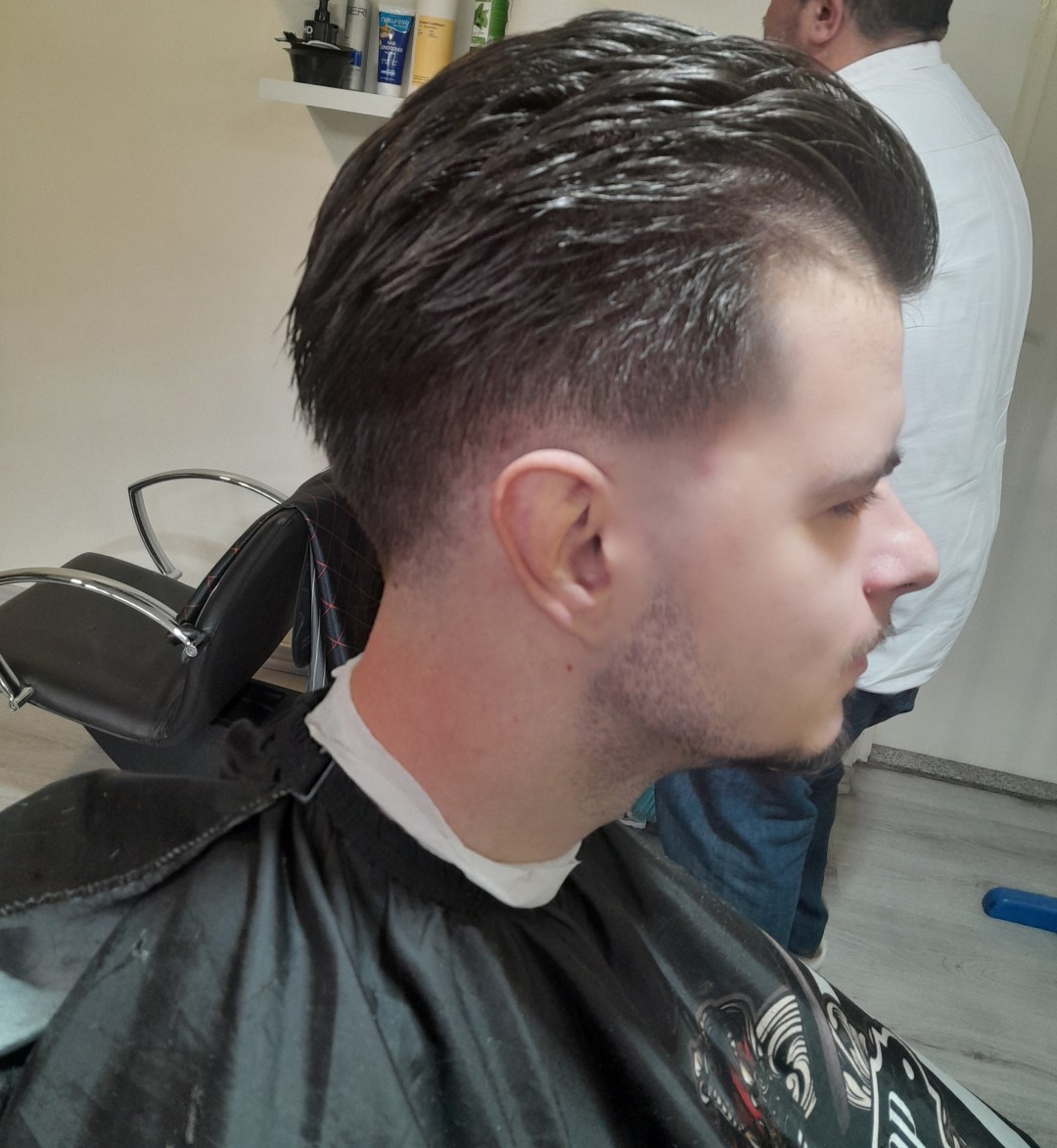 Adi #sarajevo Muško šišanje Muško šišanje