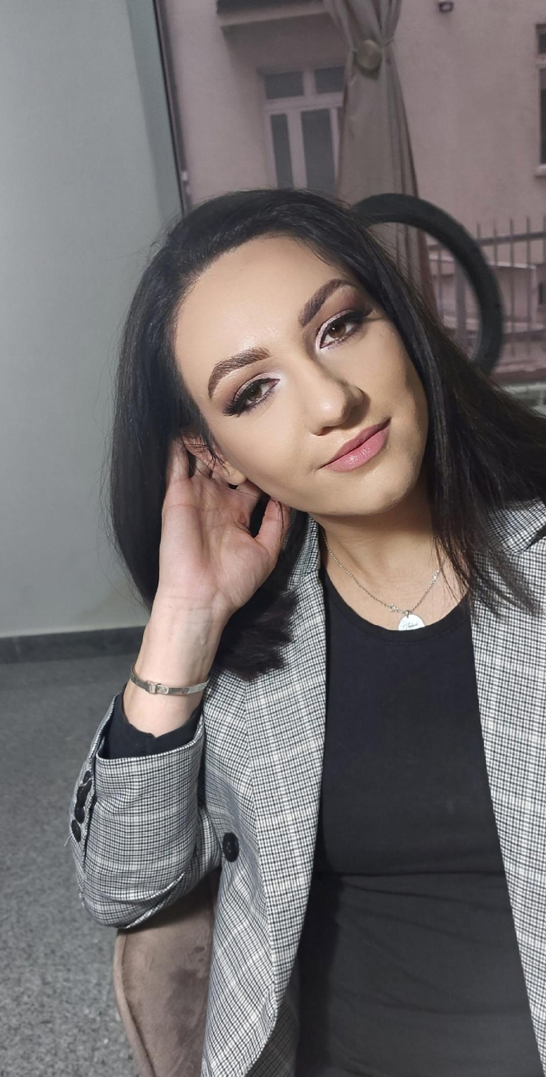 Profesionalno šminkanje - večernja šminka - Tajne jednog beauty salona, Sarajevo Make-up / šminkanje Lice Make-up / šminkanje, Sarajevo, Ilidža