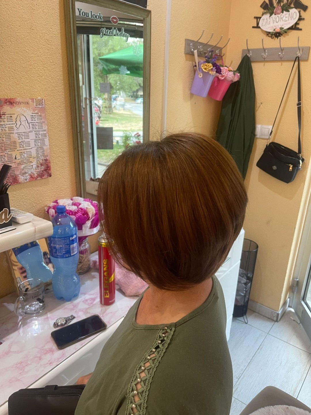 Poezija ljepote #sarajevo Farbanje kose Farbanje cijele dužine + pranje kose + feniranje - kratka kosa