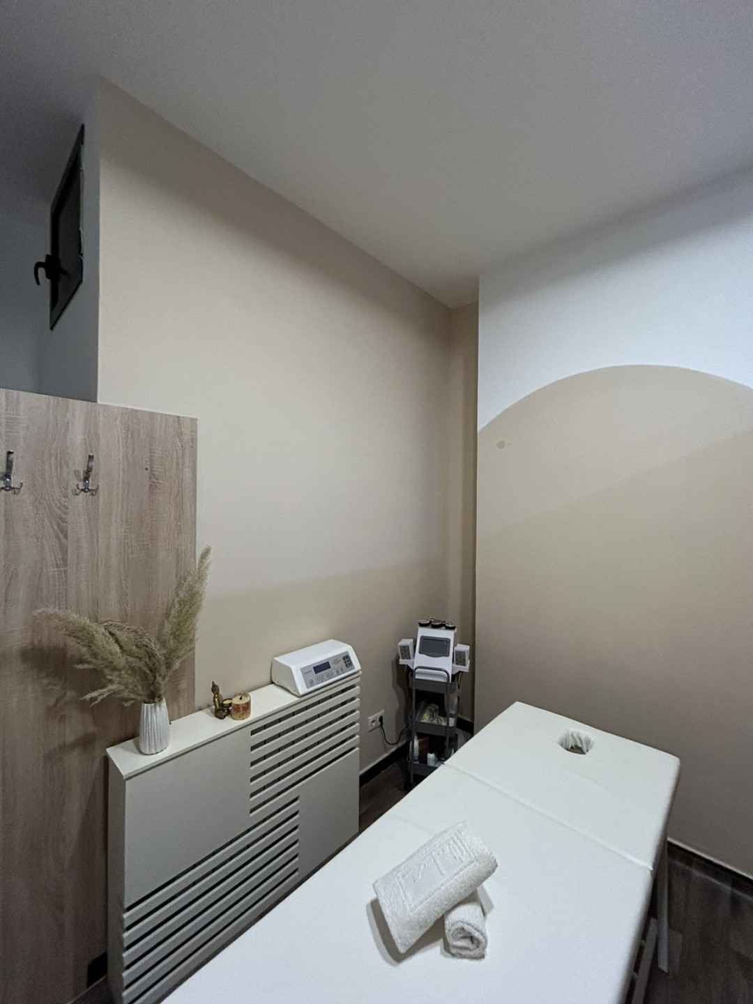 Health Care Koncept #sarajevo Tretmani tijela Kavitacija &radiofrekvencija - po regiji