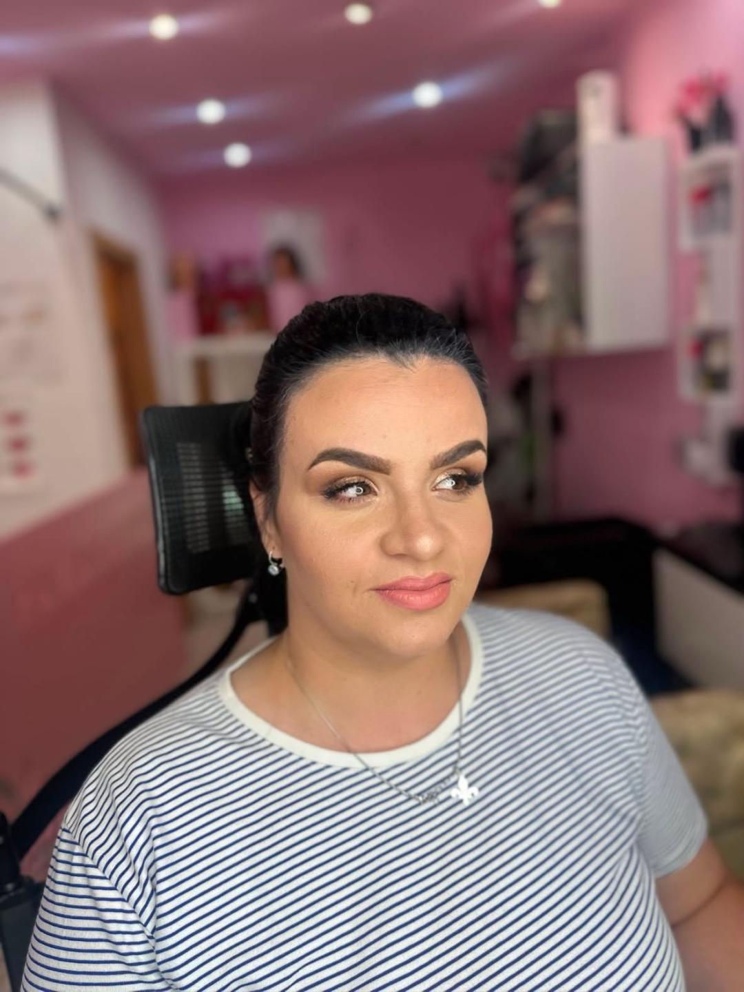 Profesionalno šminkanje - dnevna šminka - Poezija ljepote, Sarajevo Make-up / šminkanje Lice Make-up / šminkanje, Sarajevo, Novo Sarajevo - Novi Grad