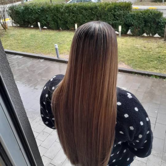 Poezija ljepote #sarajevo Ombre, sombre, balayage Balayage / ombre + šišanje + feniranje - sve du�