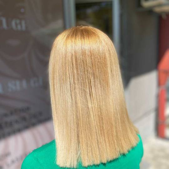 Poezija ljepote #sarajevo Njega i ojačavanje kose Tretman za njegu kose - kosa srednje dužine