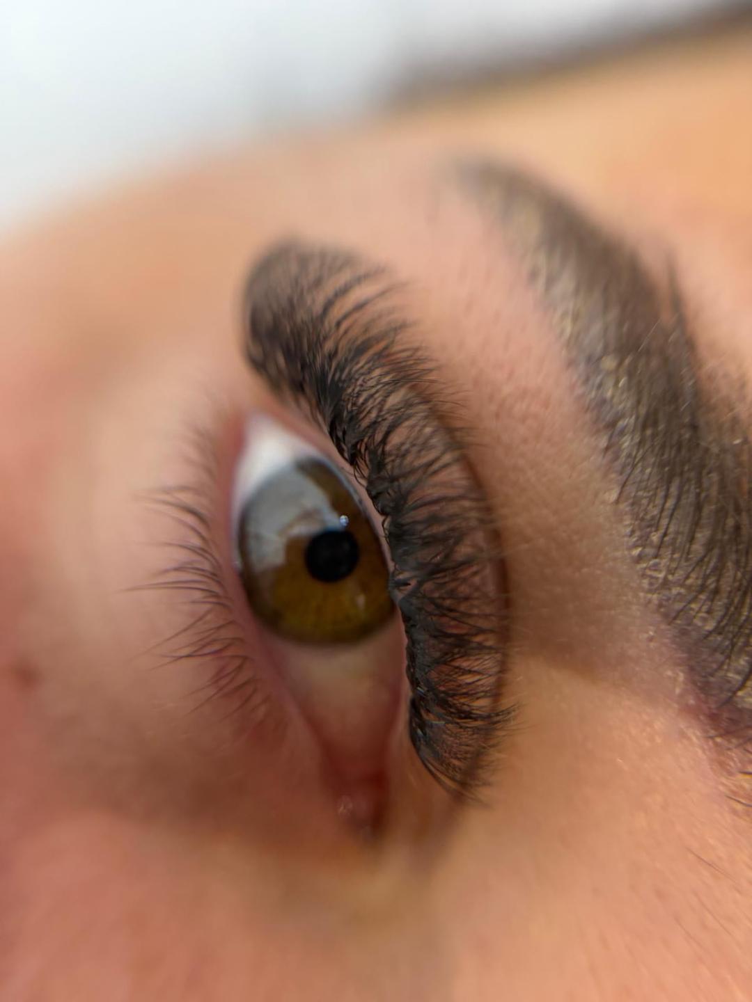 Poezija ljepote #sarajevo Nadogradnja trepavica Nadogradnja trepavica - ruski volumen