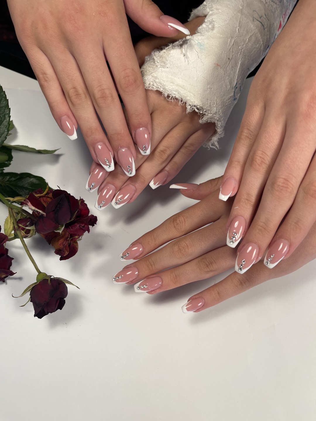 Kuća ljepote Djenna #sarajevo Nadogradnja noktiju Nadogradnja tipsama + French