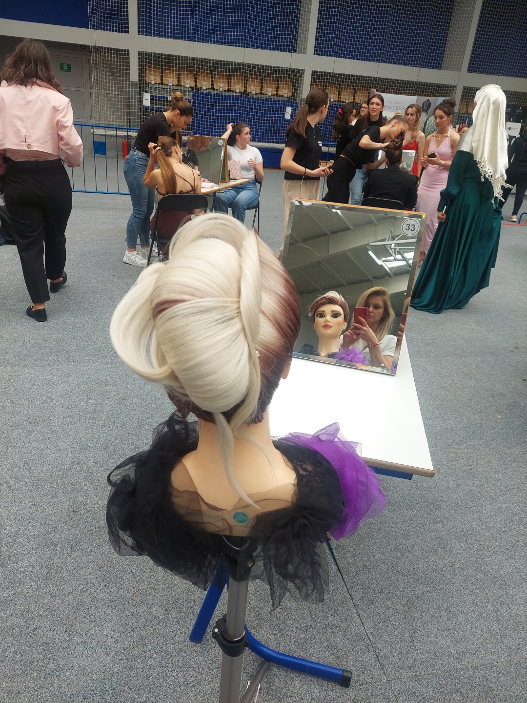 Frisco #sarajevo Svečane i frizure za svadbu Svečana frizura složena - ekstra ekstra duga kosa